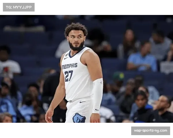 比尔快船首秀表现亮眼攻防兼备 膝伤恢复进展顺利